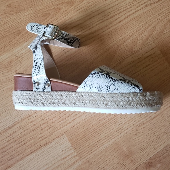 Snakeskin Platform Sandals LT697931269CN - Picture 4 of 4